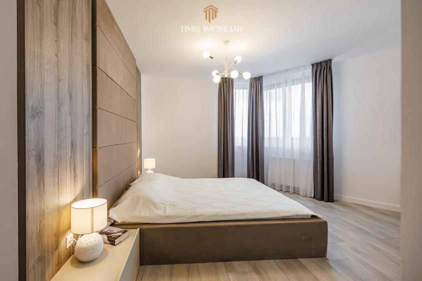 Apartament cu 4 camere decomandat, mobilat în Soarelui