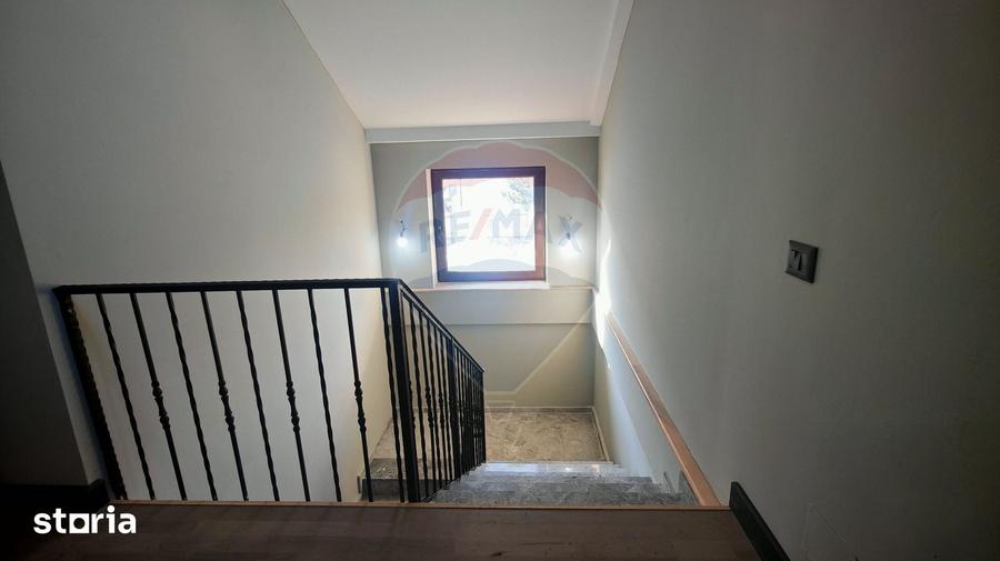 Casă cu 4 camere cu Teren 563 Mp în Corbeanca