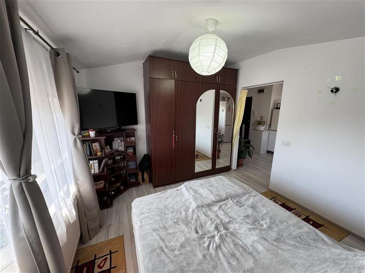 Apartament cu 2 camere decomandat în Decebal