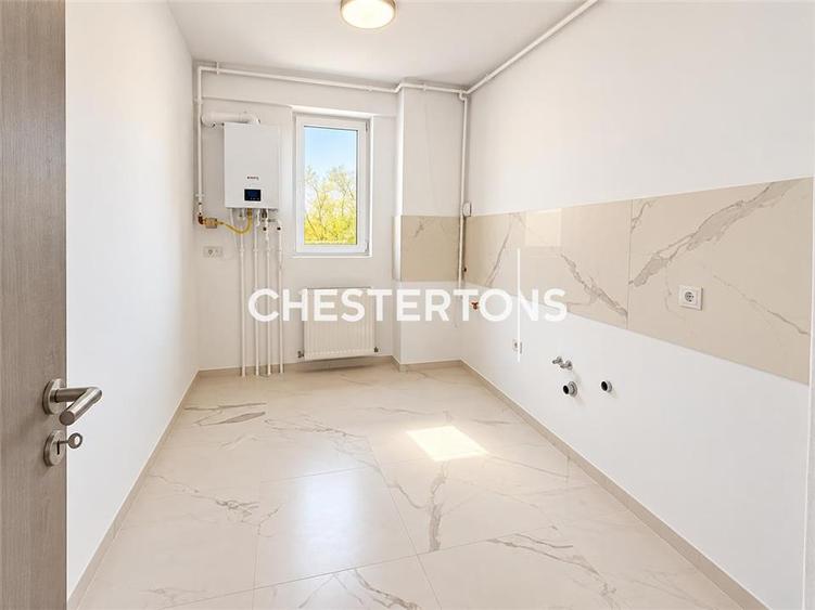 Apartament cu 3 camere decomandat în Central