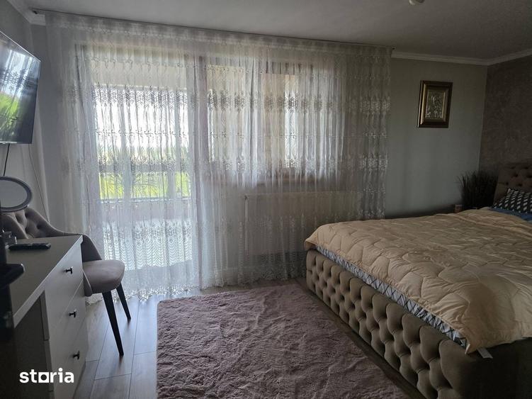 Casă cu 4 camere cu Teren 889 Mp în Oșorhei