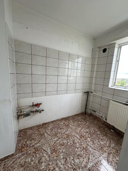 Garsonieră semidecomandată în Costin Georgian