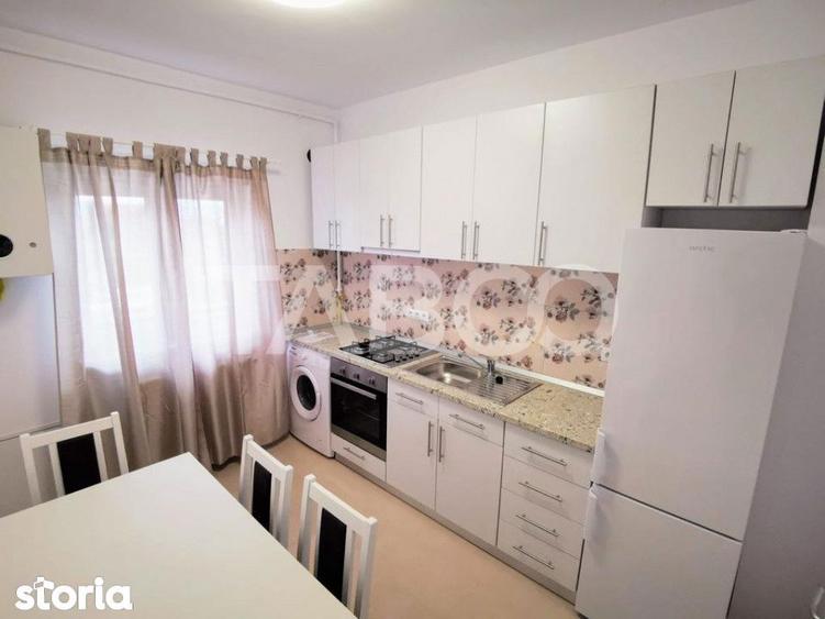 Apartament cu 4 camere decomandat, mobilat în Tineretului