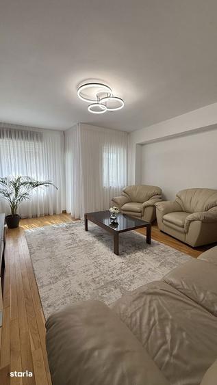 Apartament cu 3 camere, mobilat în Rahova