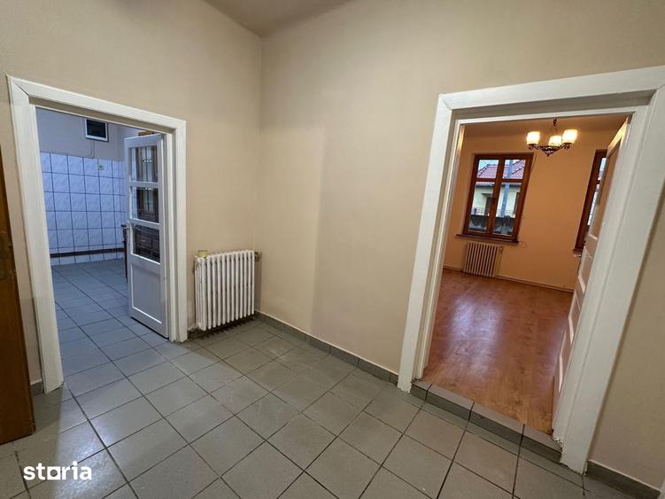 Casă cu 2 camere cu Teren 900 Mp în Cedonia