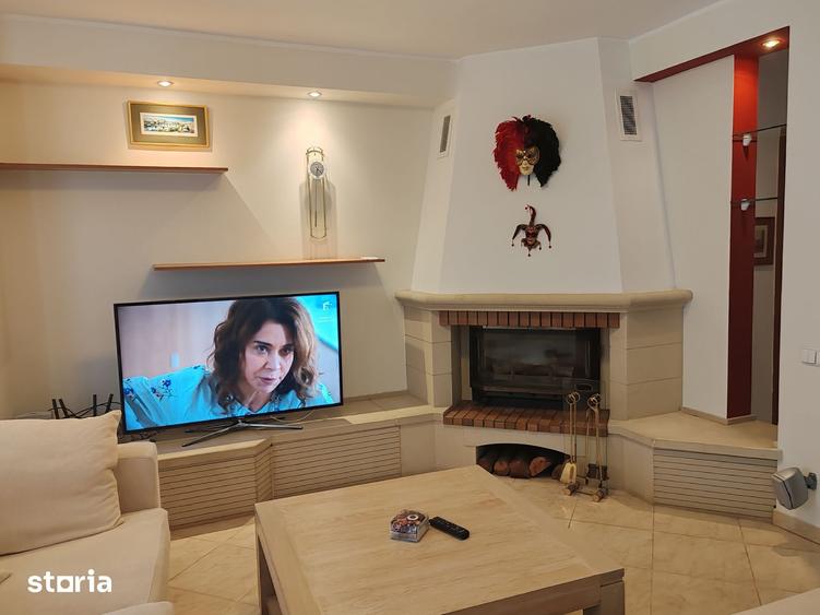 Casă cu 6 camere cu Teren 300 Mp în Corbeanca
