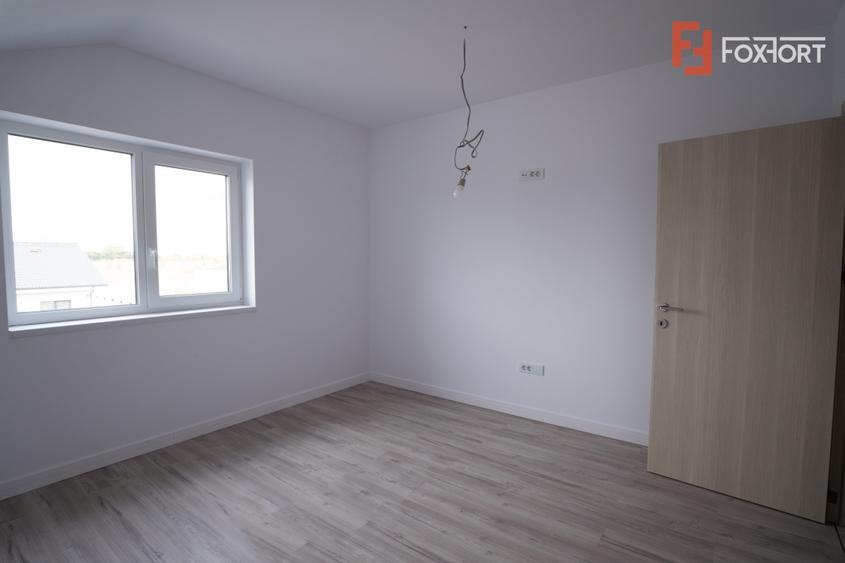 Duplex cu 4 camere cu Teren 273 Mp în Urseni