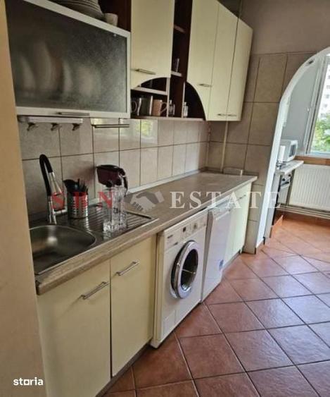 Apartament cu 3 camere decomandat în Gara de Est