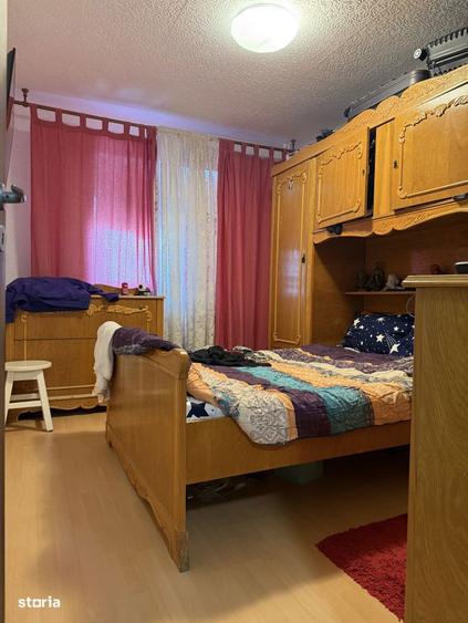 Apartament cu 4 camere semidecomandat, mobilat în Crângași