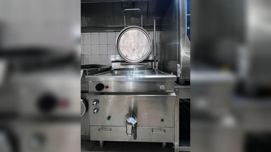 Spațiu comercial, de 640 mp, în Orăștie