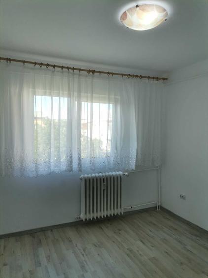 Apartament cu 2 camere decomandat în Alexandru cel Bun