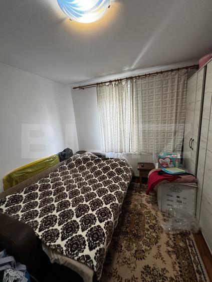 Apartament cu 3 camere decomandat, mobilat în Reghin