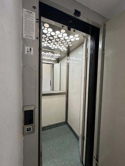 Apartament cu 3 camere decomandat în Răcădău