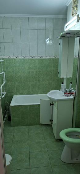 Apartament cu 2 camere nedecomandat în Cetate