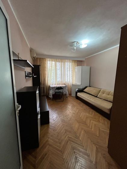 Garsonieră nedecomandată, mobilată în Micro 19