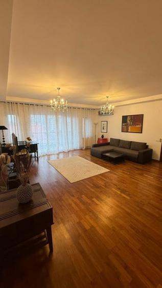 Apartament cu 3 camere decomandat, mobilat în Herăstrău