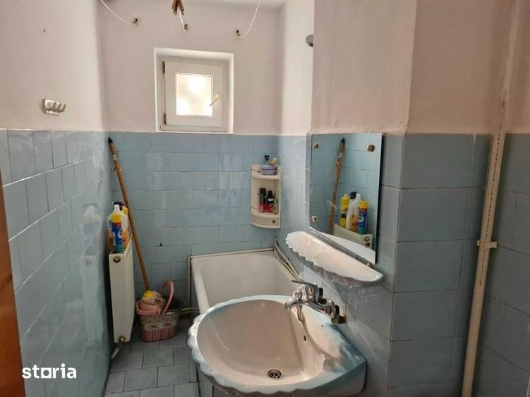 Apartament cu 3 camere semidecomandat în Olari