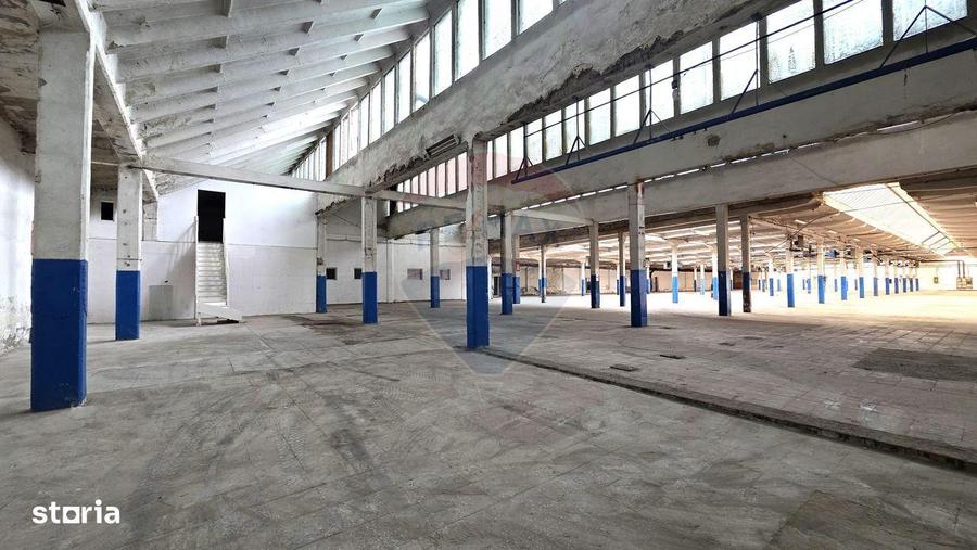 Spațiu comercial, de 2,700 mp, în Prejmer
