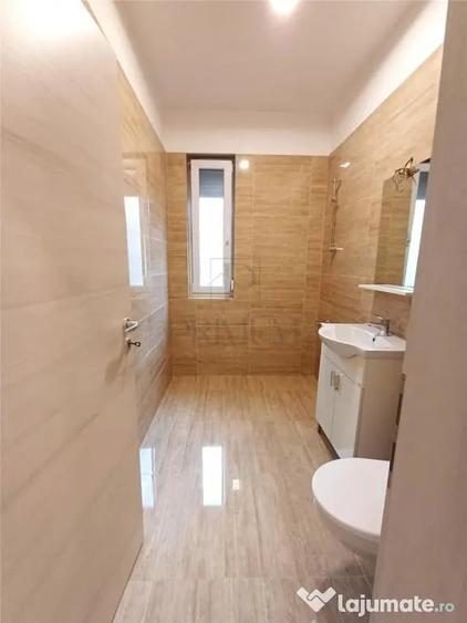Apartament cu 3 camere decomandat în Chișoda