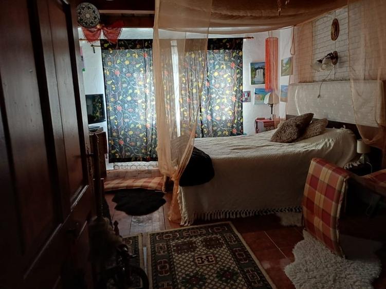 Casă individuală cu 2 camere cu Teren 1900 Mp în Doștat