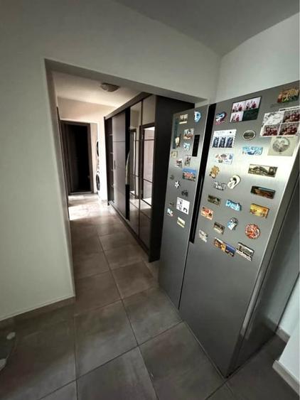 Apartament cu 3 camere decomandat, mobilat în Tolstoi
