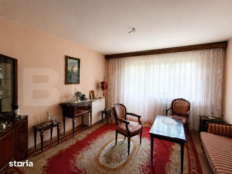 Apartament cu 3 camere decomandat în Progresul