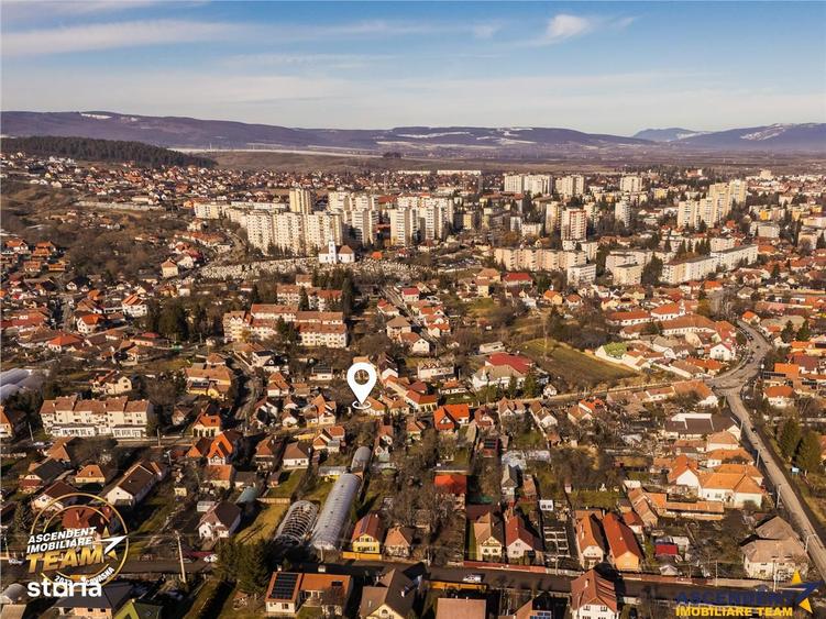 Casă cu 2 camere cu Teren 384 Mp în Simeria