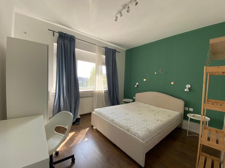 Apartament cu 3 camere decomandat, mobilat în Armeneasca