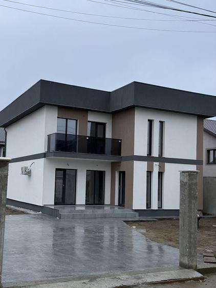 Casă cu 4 camere în Bran