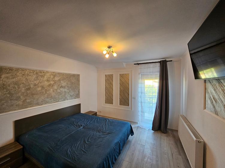 Duplex cu 5 camere cu Canalizare în Dumbrăvița