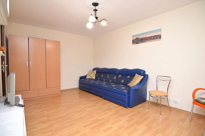 Apartament cu 3 camere semidecomandat, mobilat în Tineretului