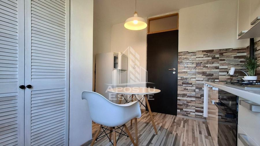 Apartament cu 3 camere decomandat, mobilat în Micălaca