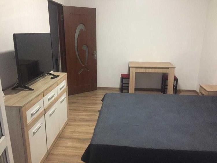 Garsonieră decomandată în Central