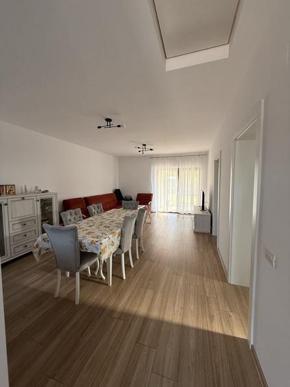 Casă cu 3 camere cu Teren 325 Mp în Moșnița Nouă