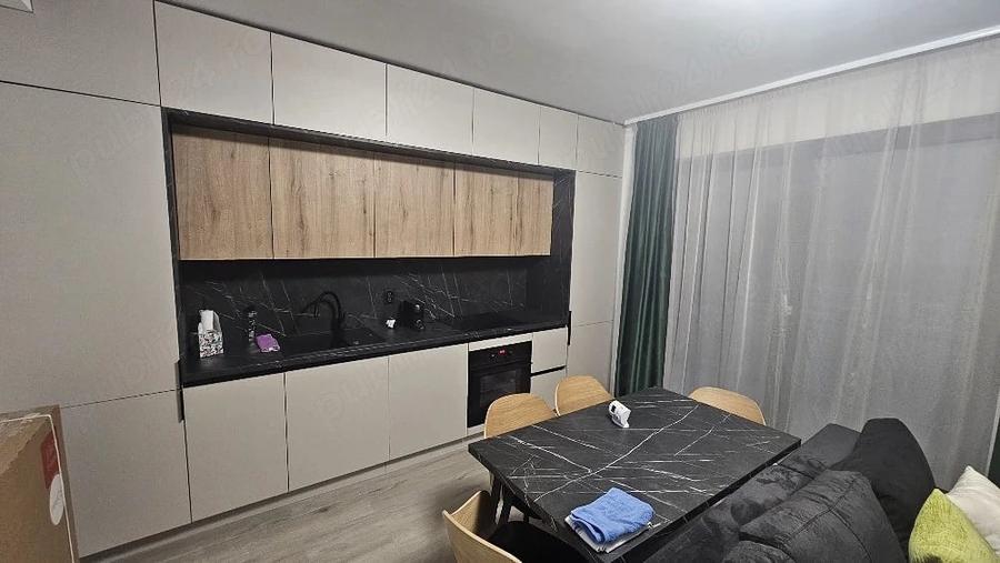Apartament cu 3 camere decomandat în Grigorescu