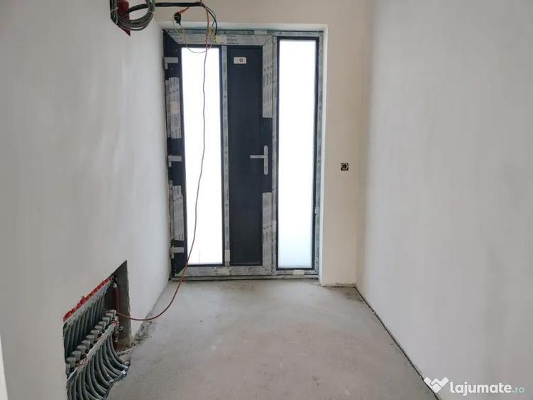 Casă cu 4 camere cu Teren 350 Mp în Tărlungeni