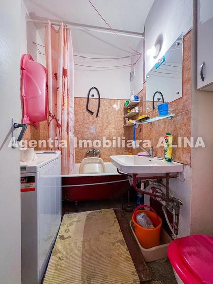 Apartament cu 2 camere decomandat în Minerul