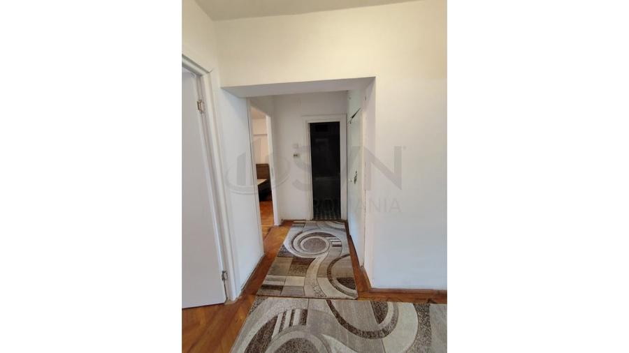 Apartament cu 4 camere decomandat, mobilat în Unirii