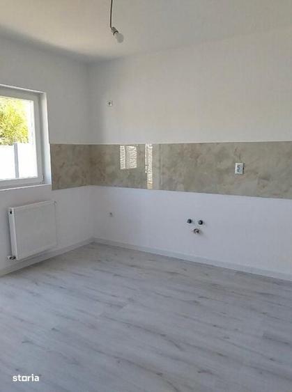 Casă cu 3 camere în Vârteju