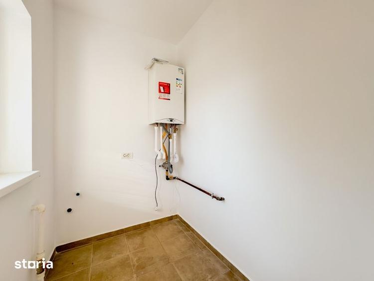 Casă cu 4 camere cu Teren 375 Mp în Săbăreni