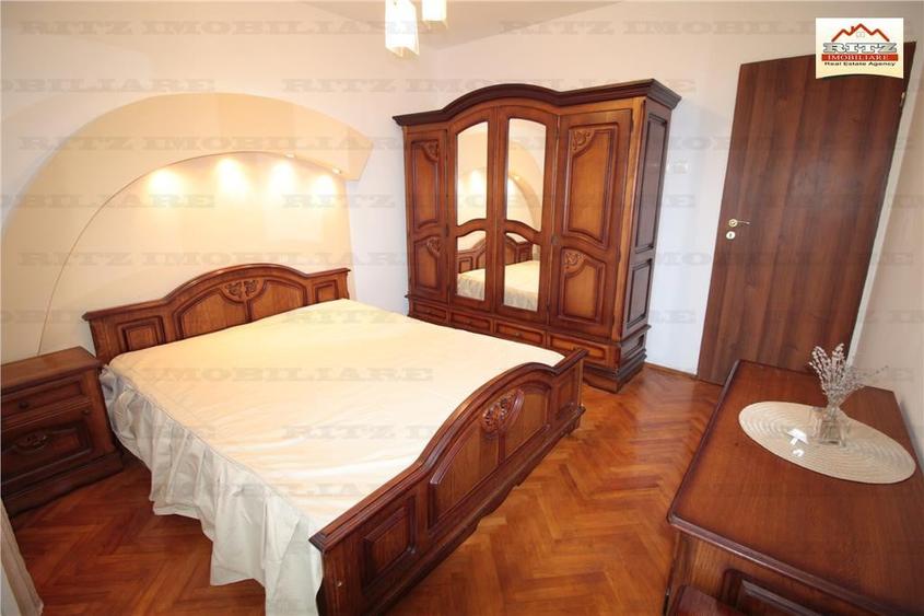 Apartament cu 3 camere semidecomandat în Ultracentral