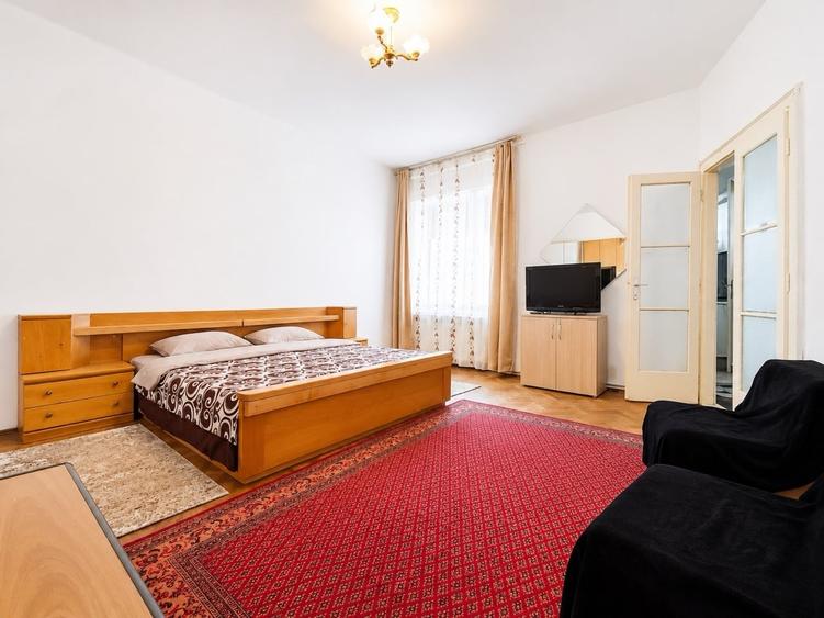 Apartament cu 3 camere semidecomandat, mobilat în Șagului