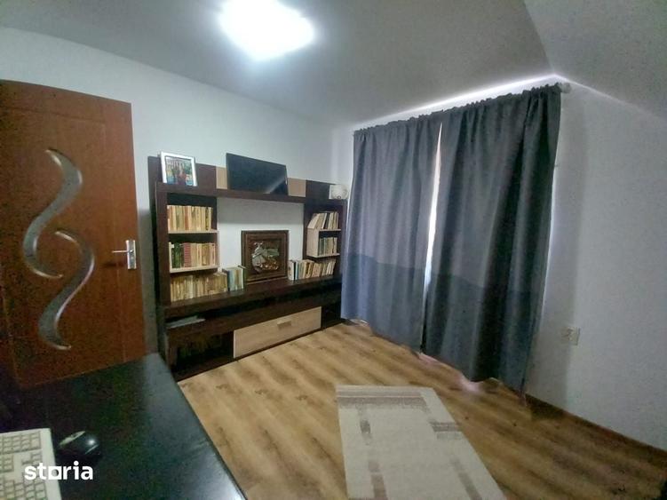 Casă cu 5 camere cu Teren 900 Mp în Central