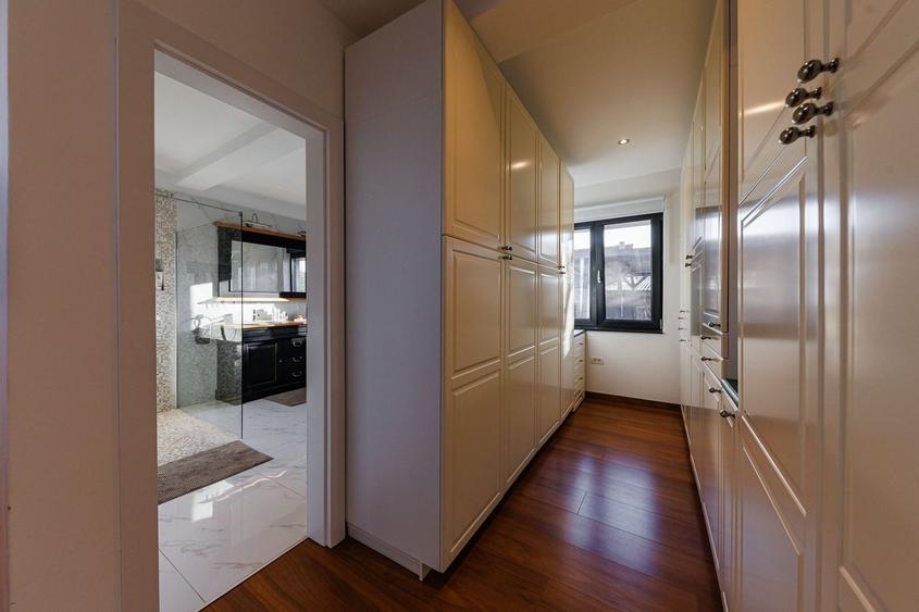Casa cu Personalitate – Un Amestec Fascinant de Stil Istoric și Contemporan - 13