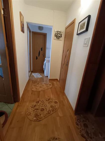 Apartament cu 2 camere decomandat în Obor