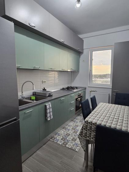 Apartament cu 2 camere decomandat în Roșu