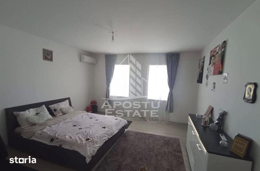 Casă cu 4 camere cu Teren 300 Mp în Remetea Mare