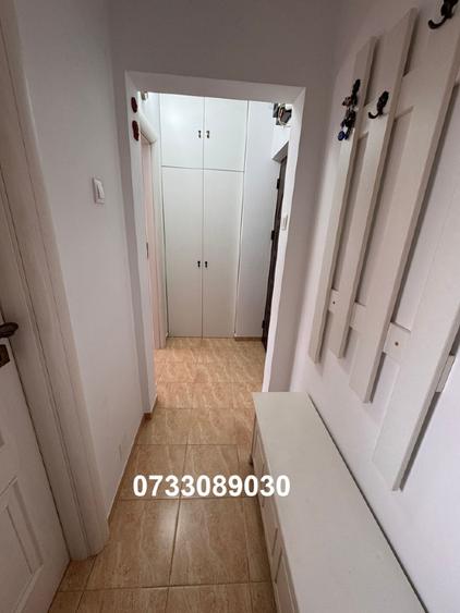 Apartament cu 3 camere semidecomandat în Drumul Taberei