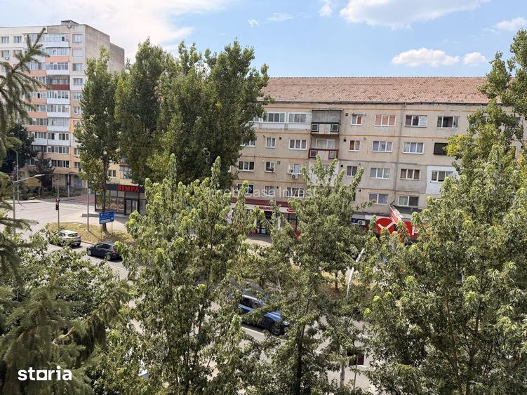 Apartament 3 camere de inchiriat, etaj 2, balcon