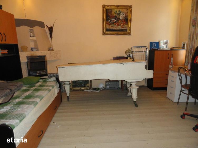 Casă cu 3 camere cu Teren 720 Mp în Pârneava